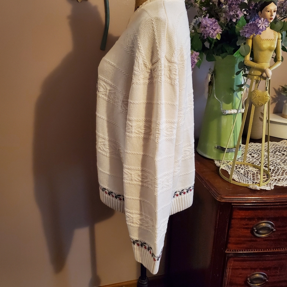 NEW ~ Cabela's Ski Sweater - Picture 4 of 6